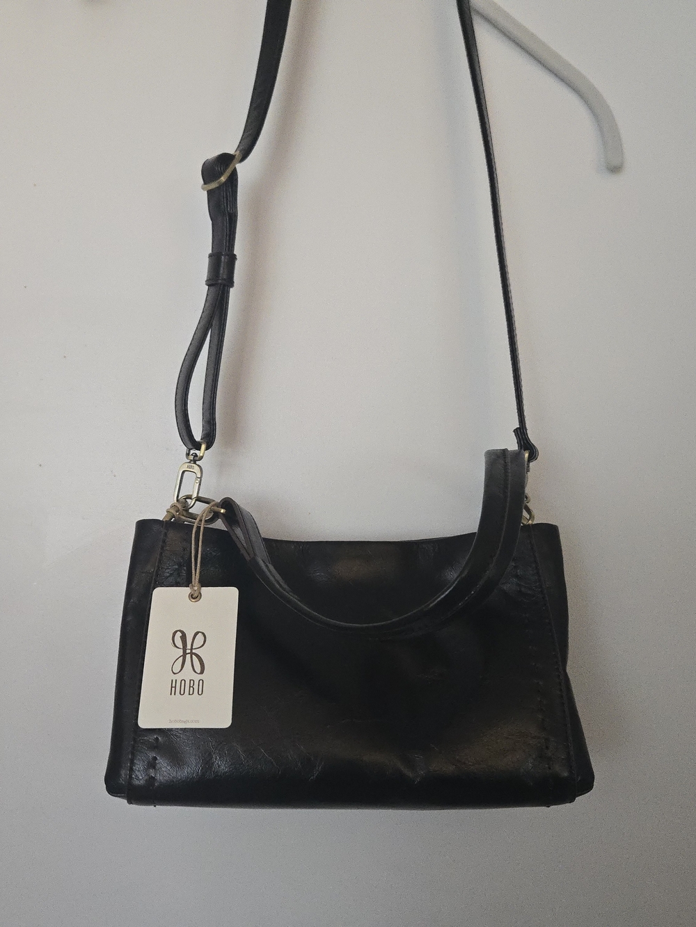 NWT HOBO SENECA CROSSBODY/SHOULDER BAG